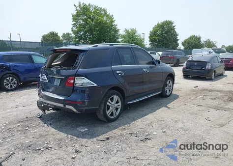 2015 Mercedes-Benz Ml 350 4Matic z USA, uszkodzony, nr VIN 4JGDA5HB0FA553859